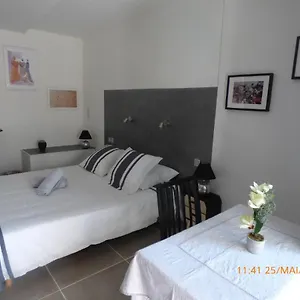  Couette-café Mas Maurane-chambre D'hôte Avec Privé
